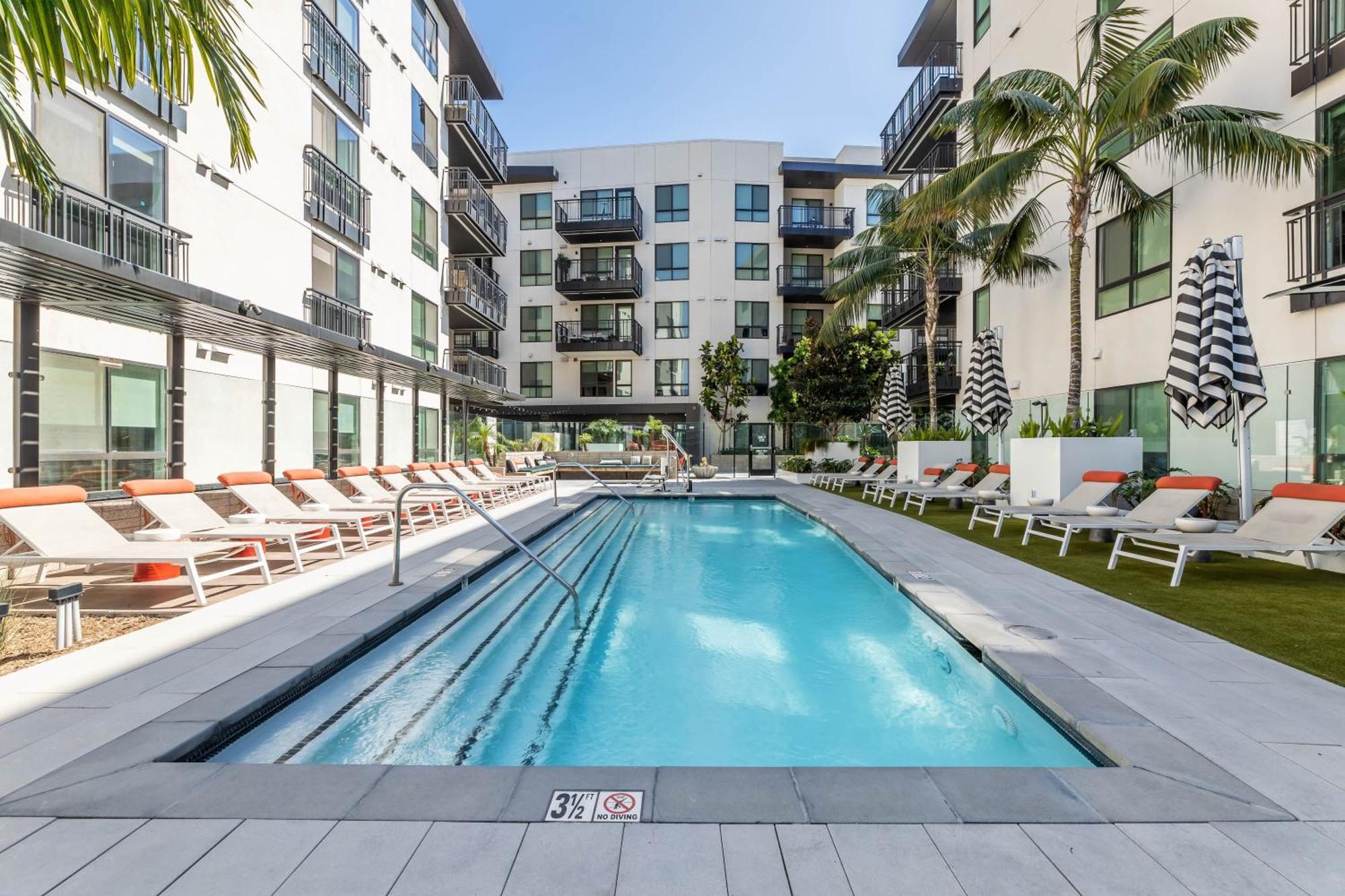 Luxury Hollywood - Pool/gym/parking Appartement